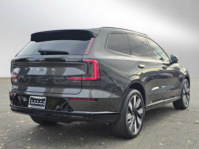 2025 Volvo EX90 Plus