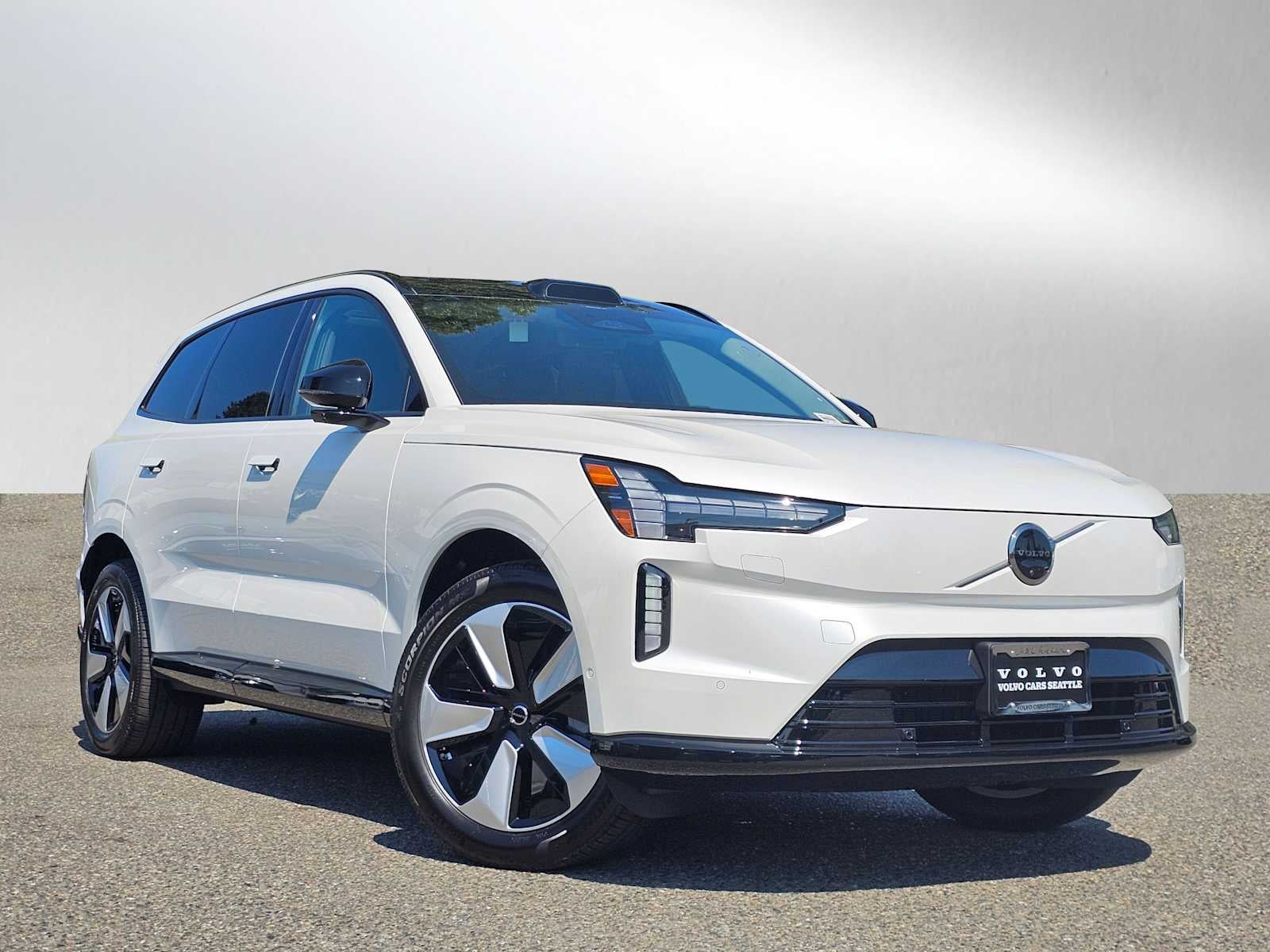 2025 Volvo EX90 Plus
