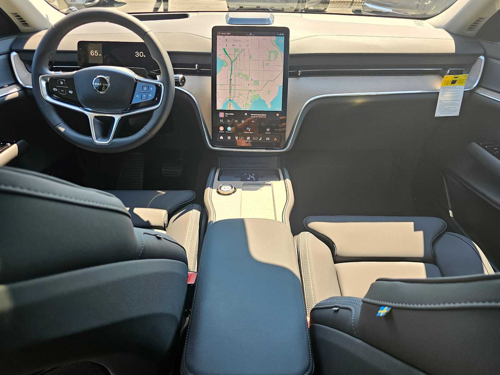 2025 Volvo EX90 Plus