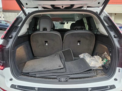 2025 Volvo EX90 Plus