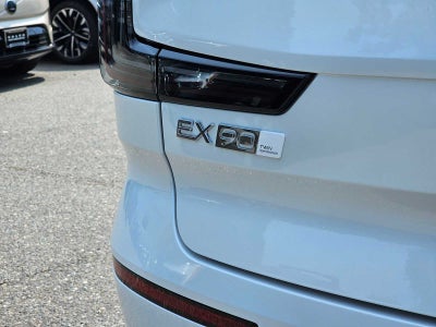 2025 Volvo EX90 Plus
