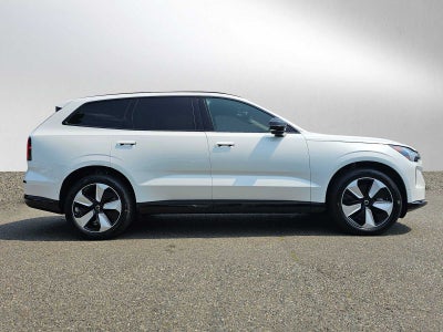 2025 Volvo EX90 Plus