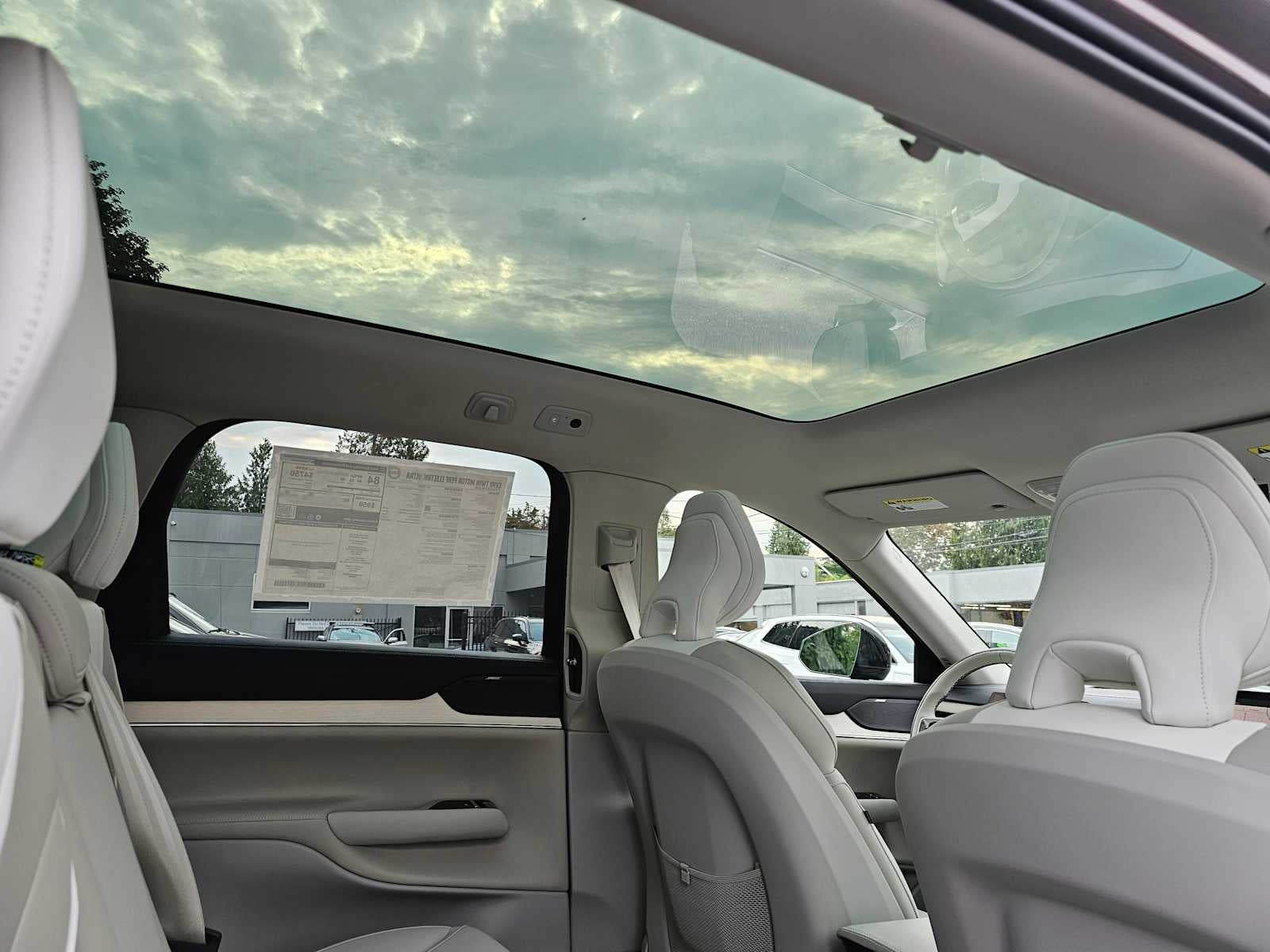 2025 Volvo EX90 Ultra