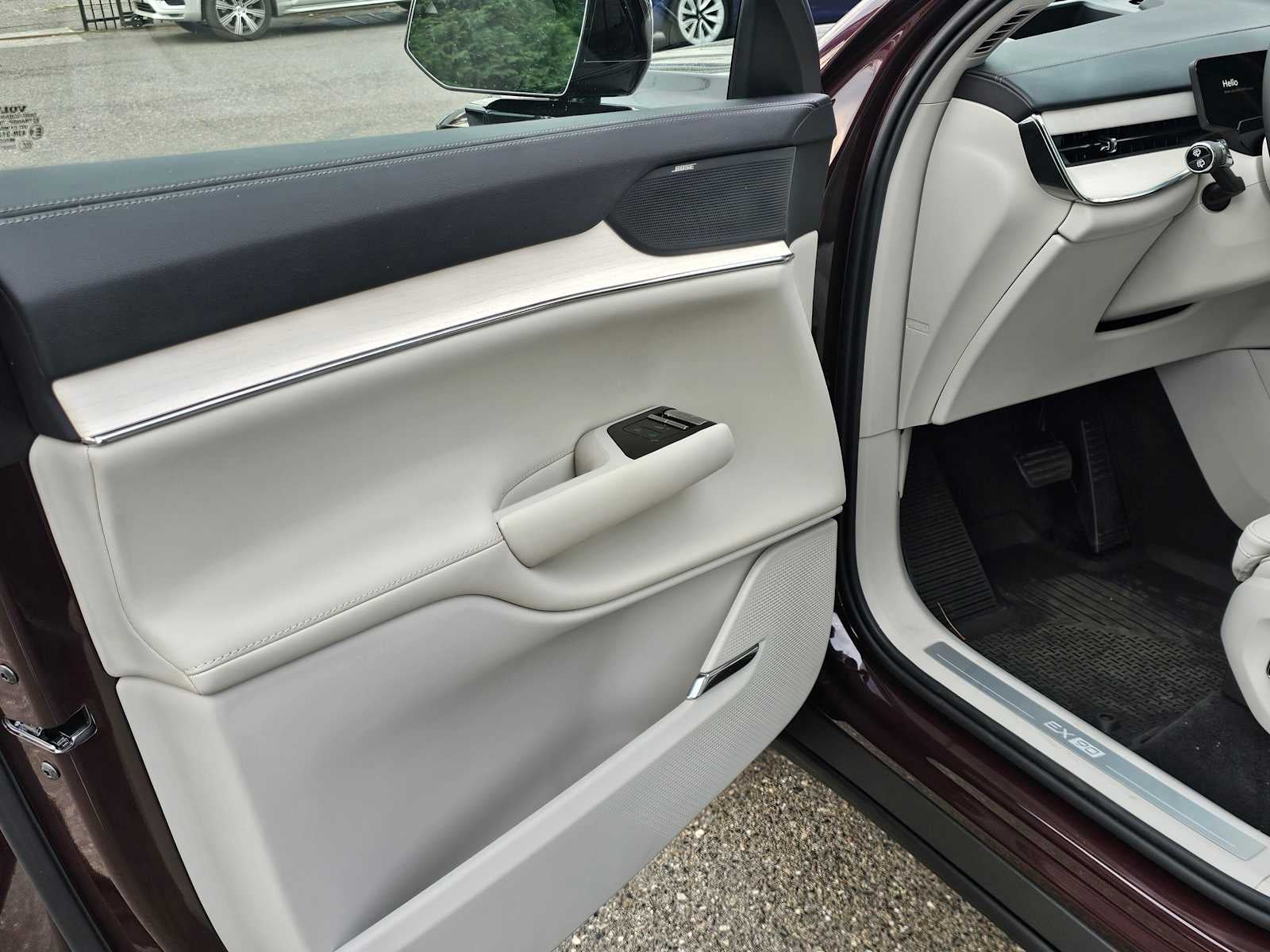 2025 Volvo EX90 Ultra