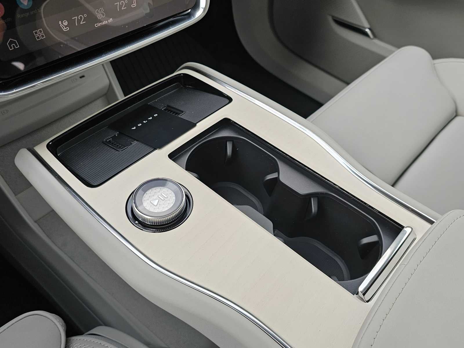 2025 Volvo EX90 Ultra