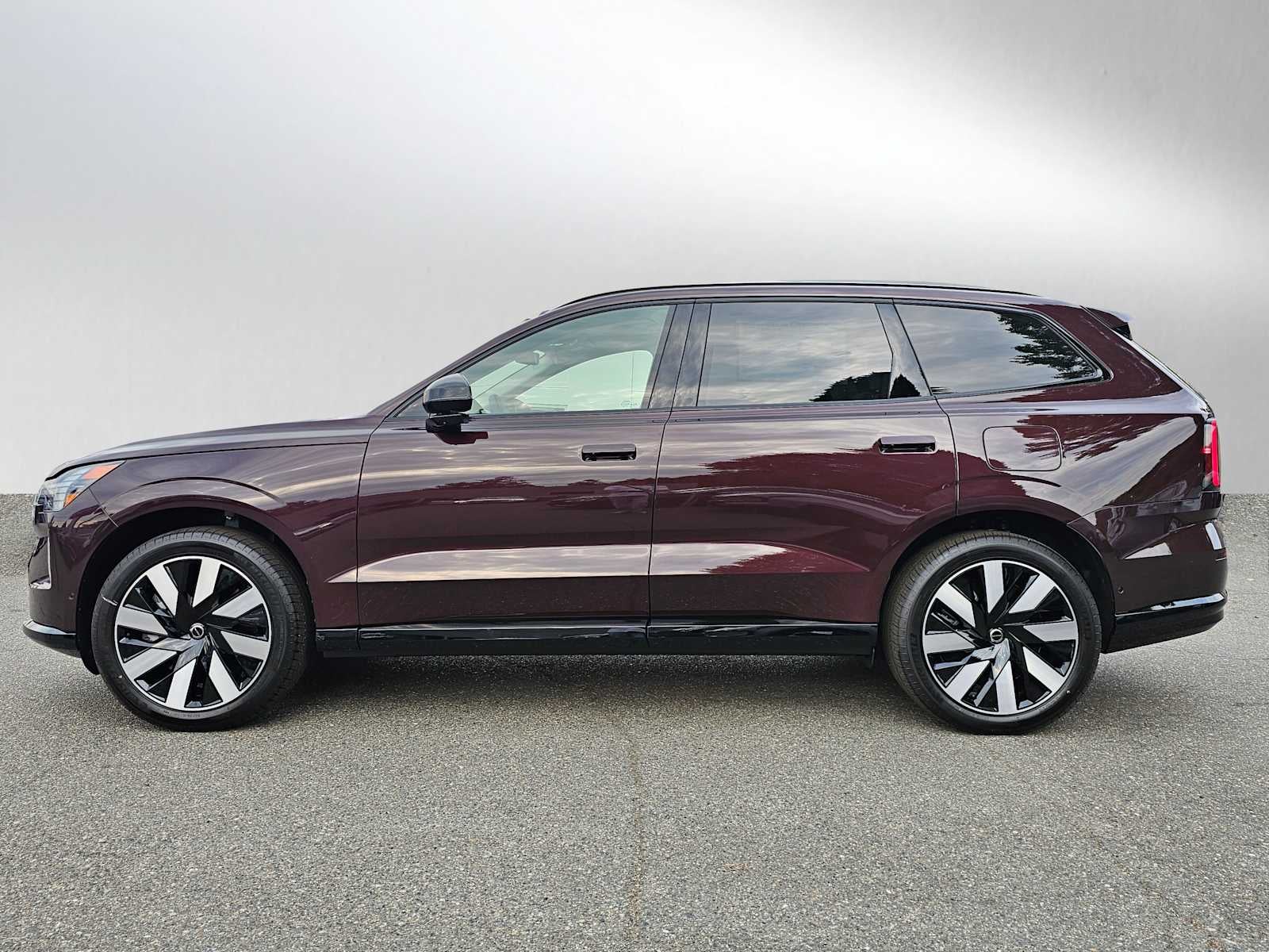 2025 Volvo EX90 Ultra