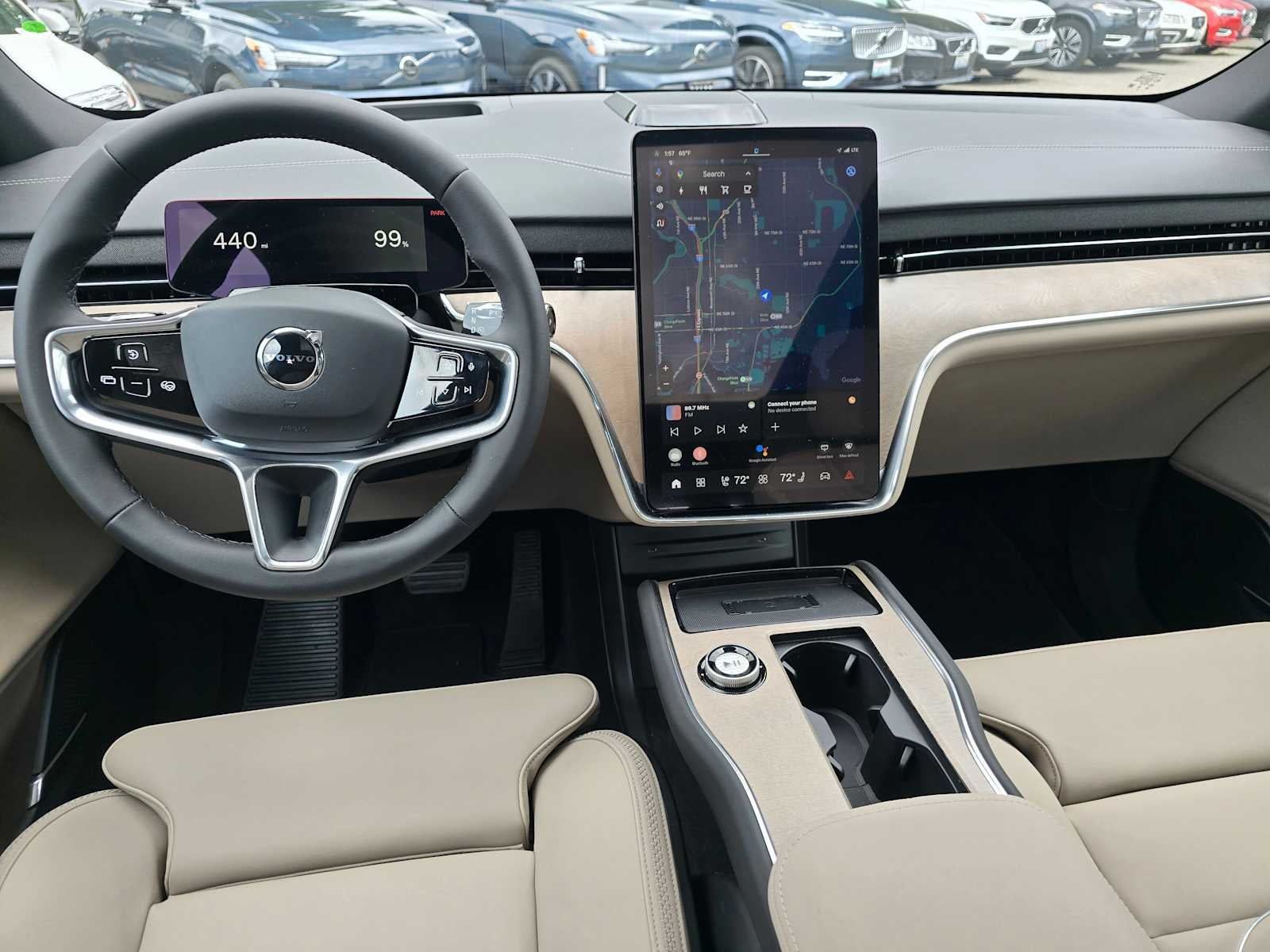 2025 Volvo EX90 Plus