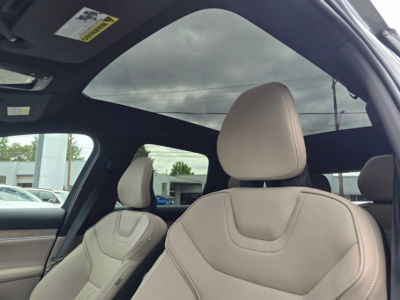 2025 Volvo EX90 Plus