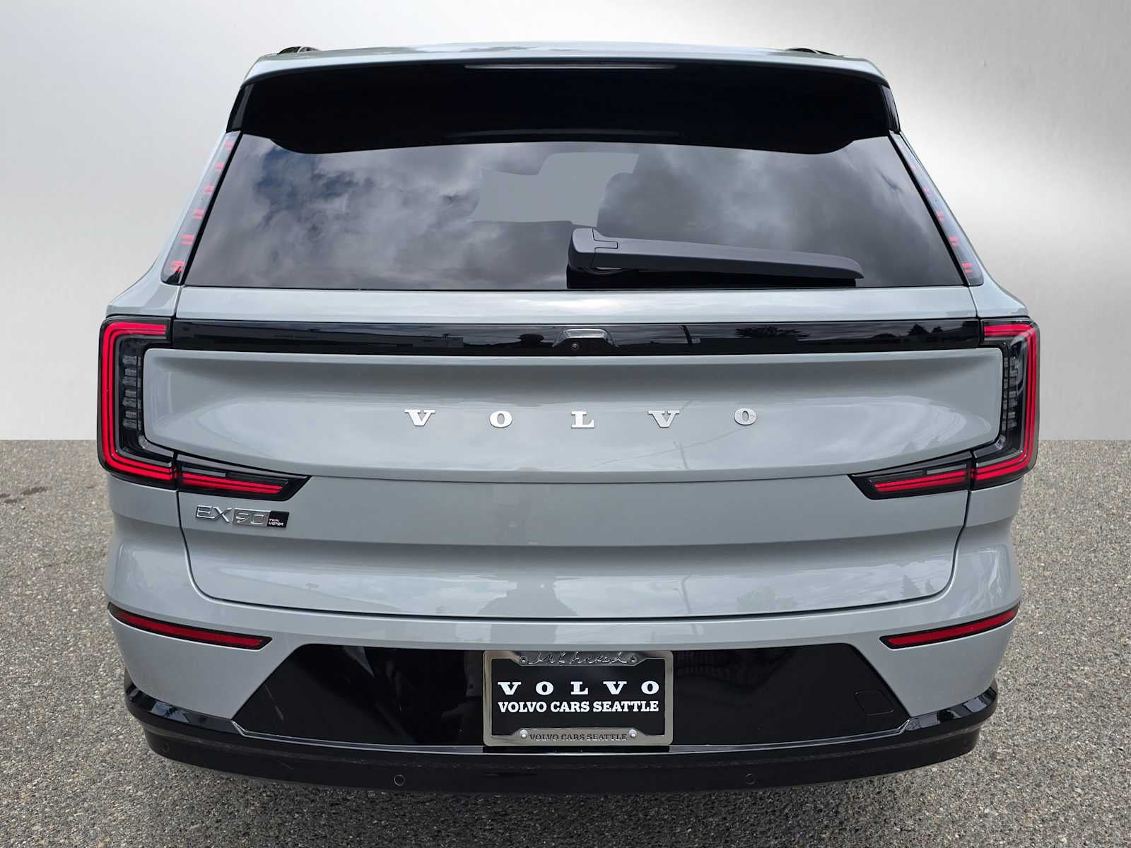 2025 Volvo EX90 Plus