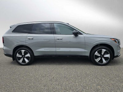 2025 Volvo EX90 Plus
