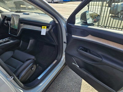 2025 Volvo EX90 Plus