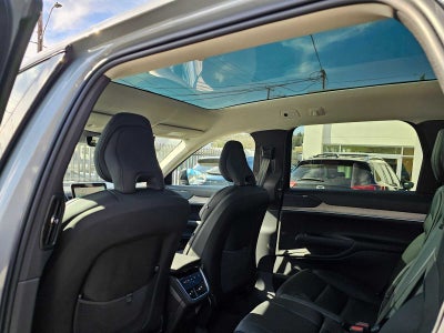 2025 Volvo EX90 Plus