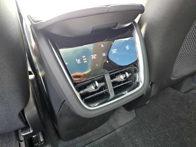 2025 Volvo EX90 Plus