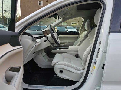 2025 Volvo EX90 Plus