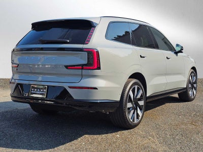 2025 Volvo EX90 Plus