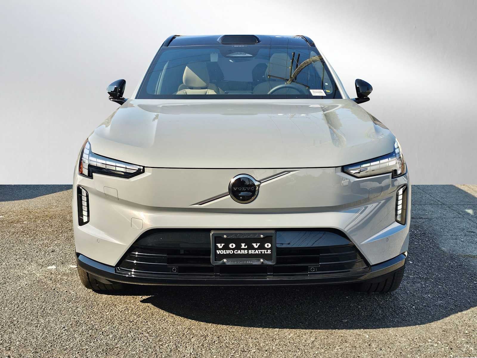 2025 Volvo EX90 Plus