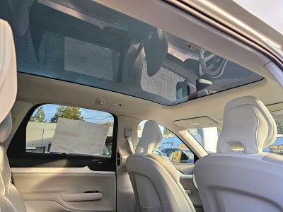 2025 Volvo EX90 Plus