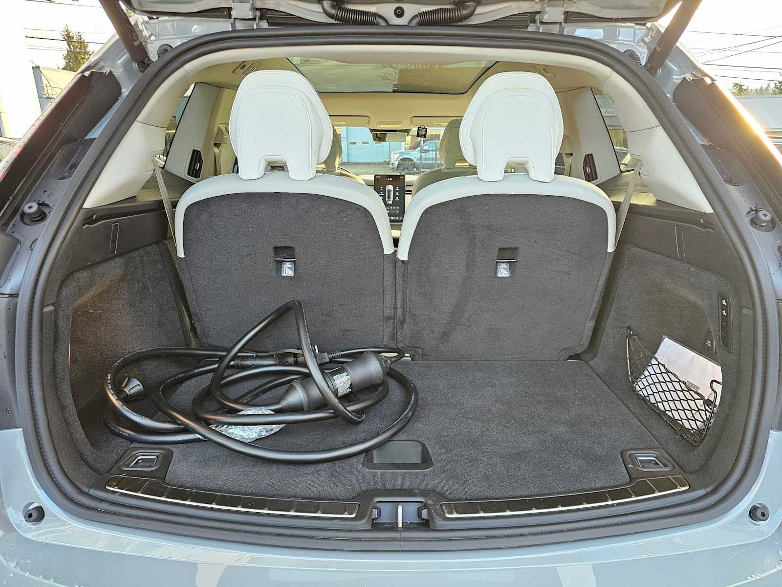 2025 Volvo EX90 Plus