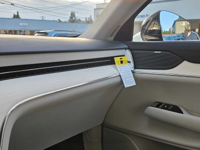 2025 Volvo EX90 Plus