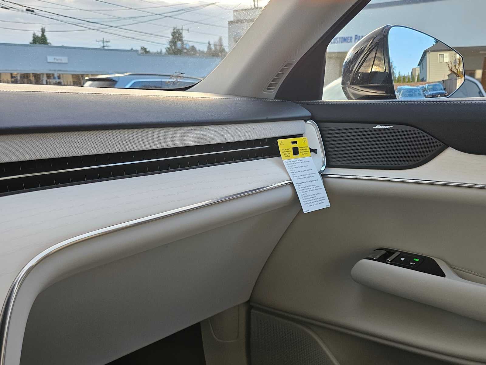 2025 Volvo EX90 Plus