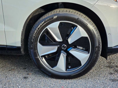 2025 Volvo EX90 Plus