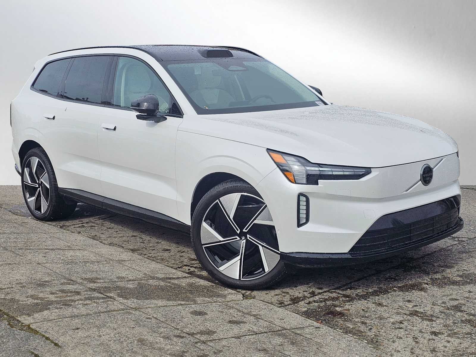 2025 Volvo EX90 Ultra