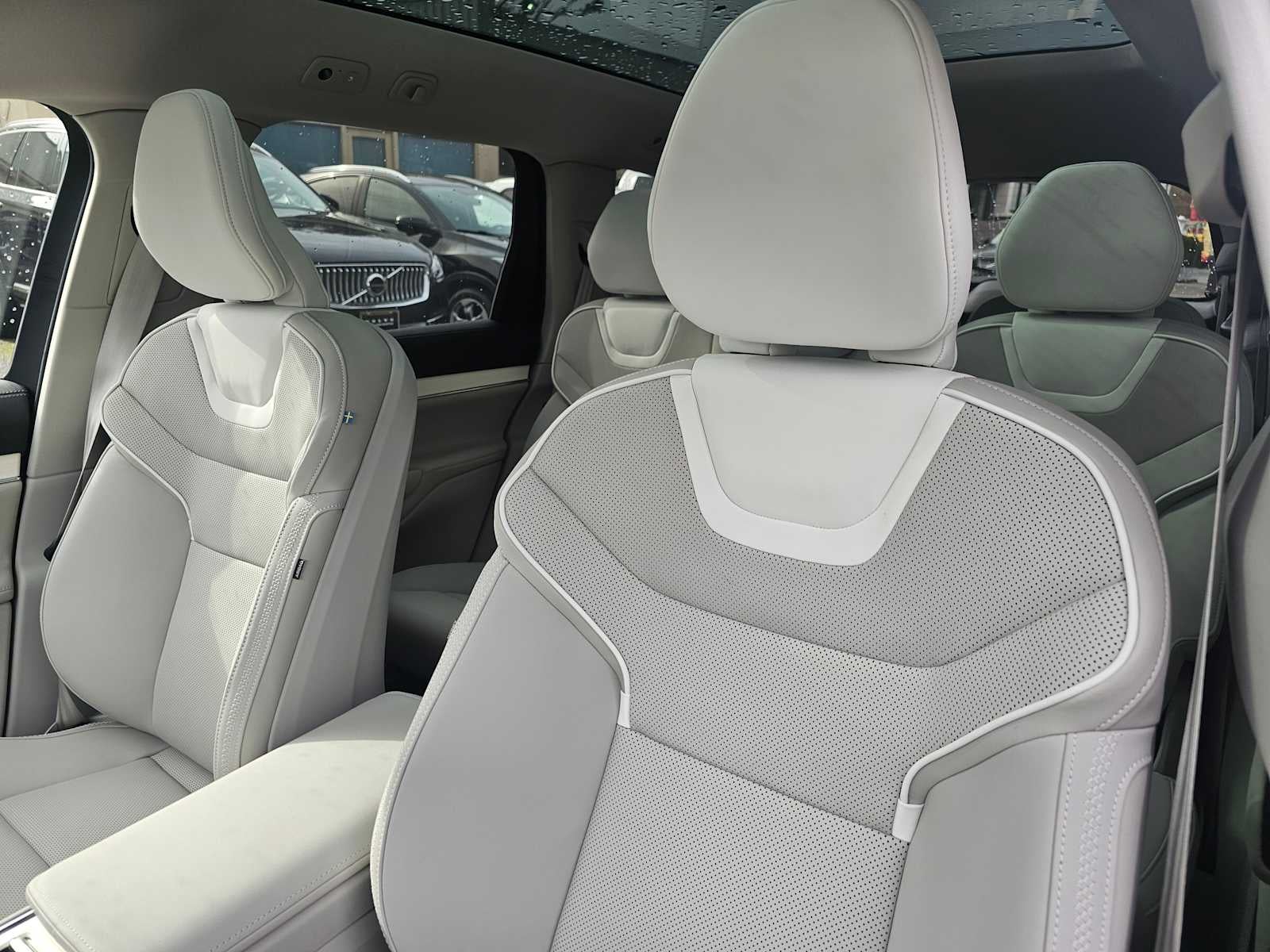 2025 Volvo EX90 Ultra