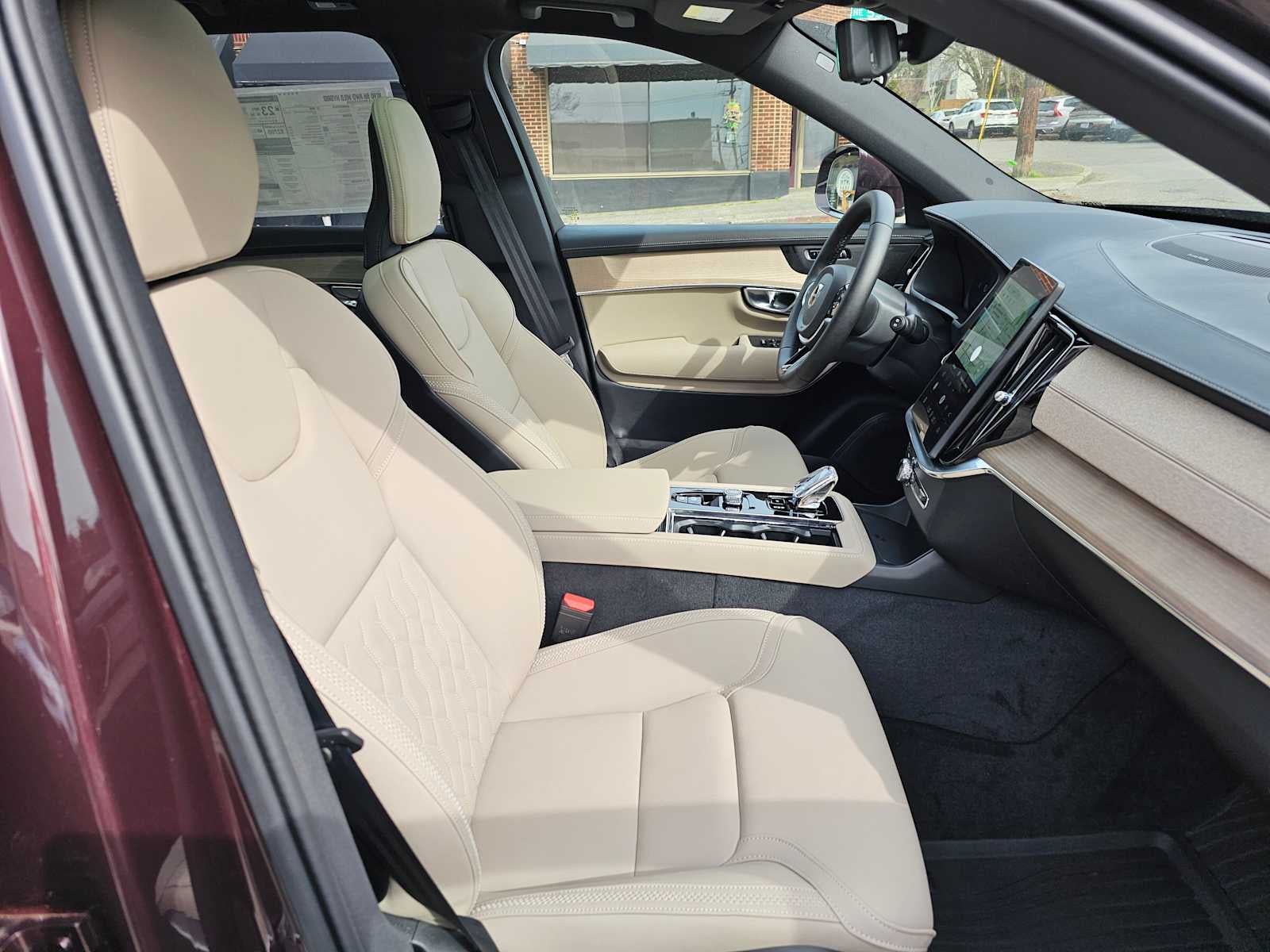 2026 Volvo XC90 Plus