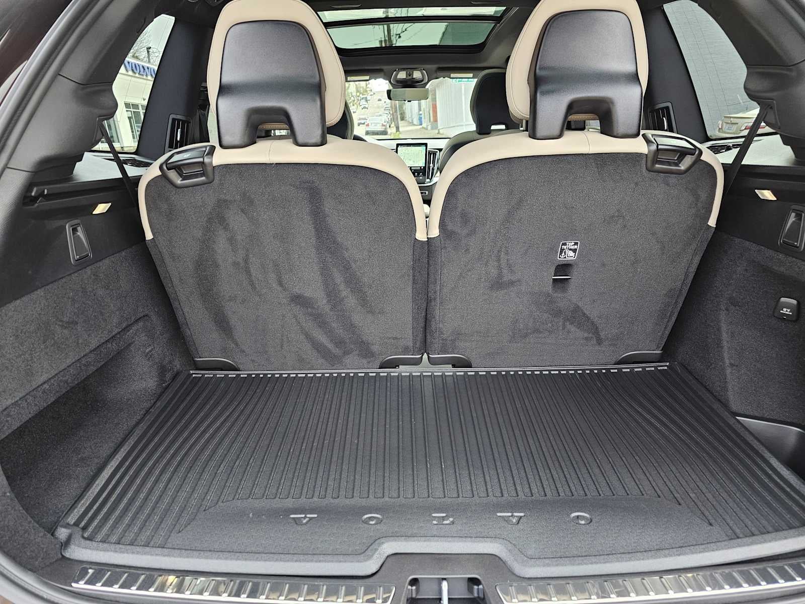 2026 Volvo XC90 Plus