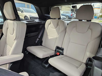 2026 Volvo XC90 Plus