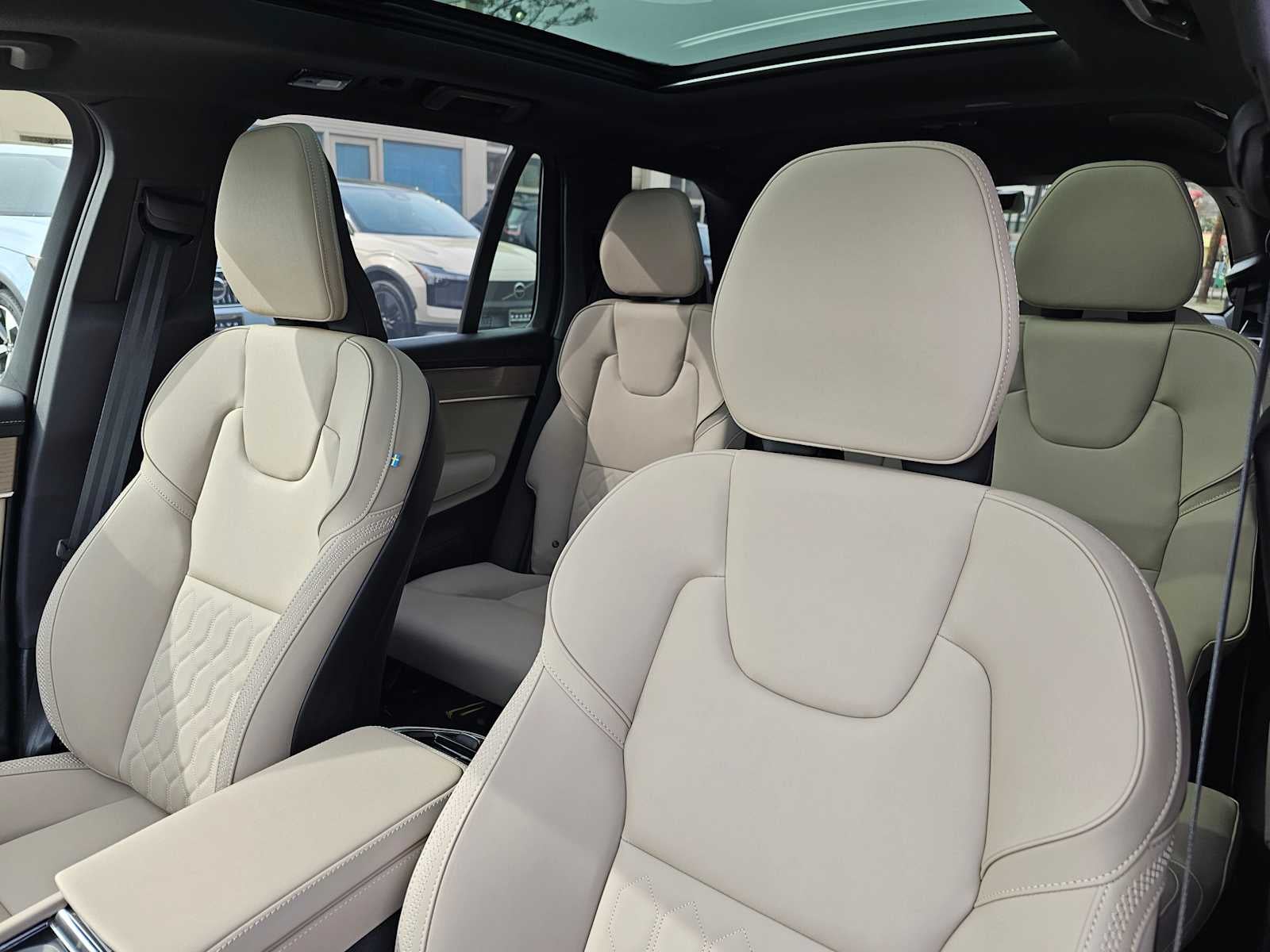 2026 Volvo XC90 Plus