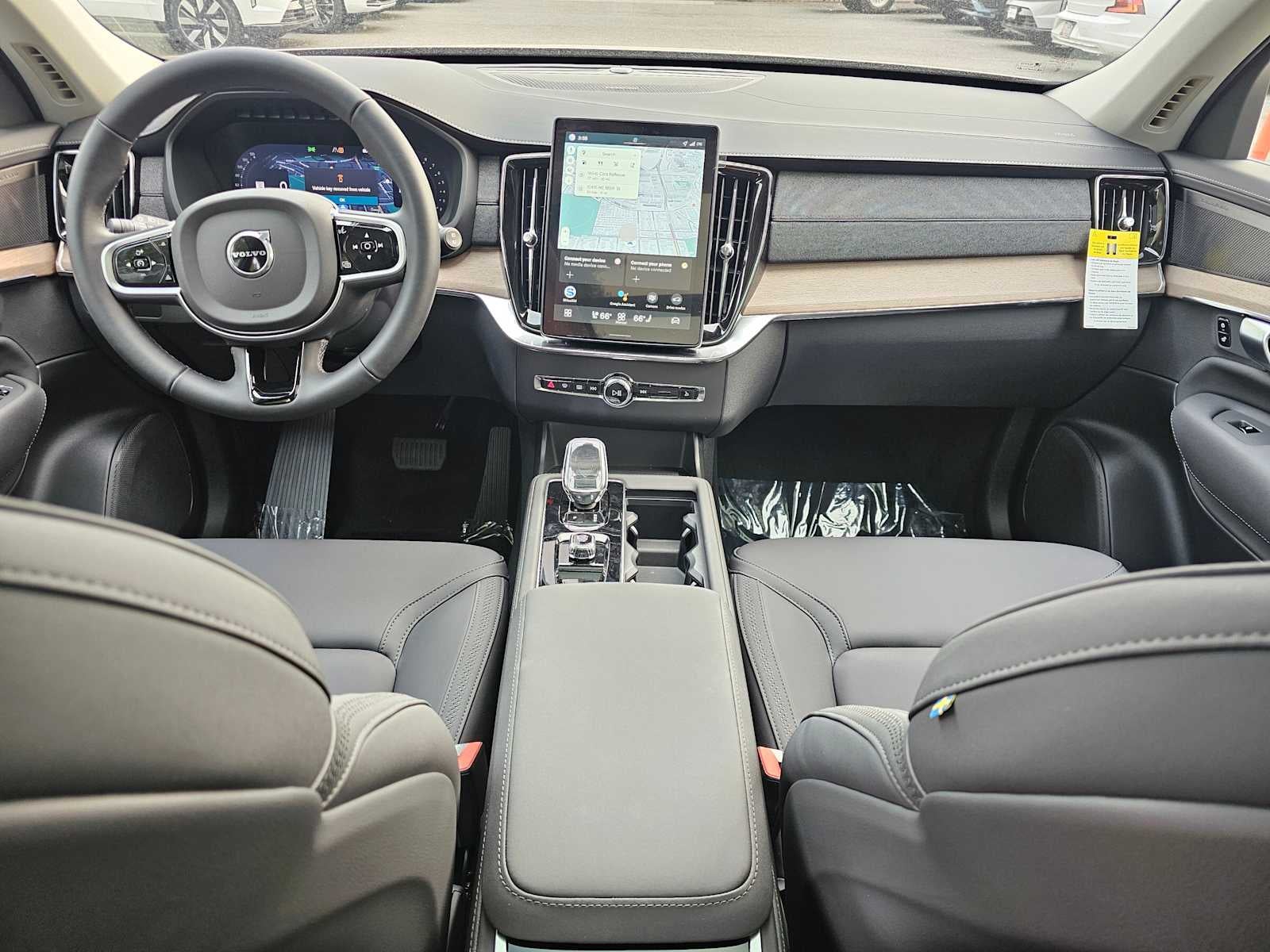 2026 Volvo XC90 Plus