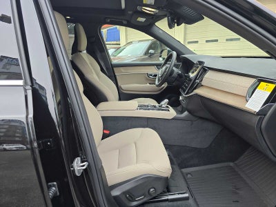 2026 Volvo XC90 Plus
