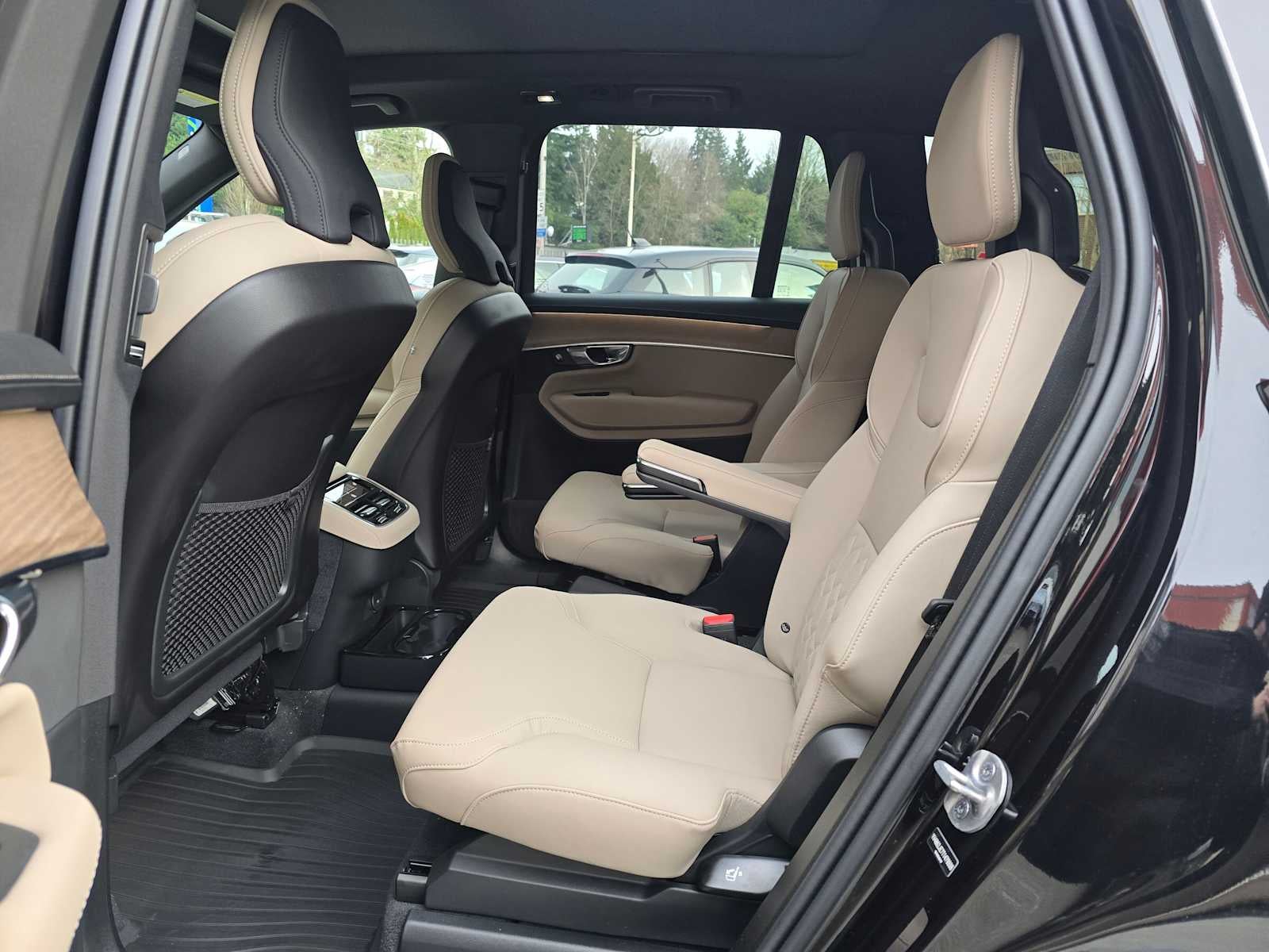 2026 Volvo XC90 Plus
