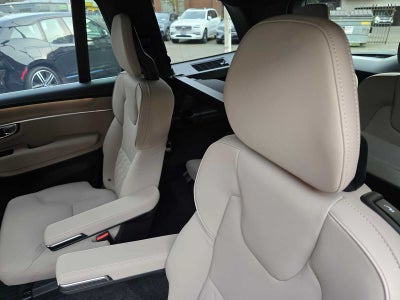 2026 Volvo XC90 Plus