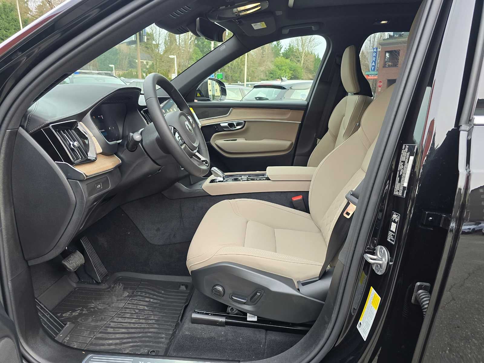 2026 Volvo XC90 Plus