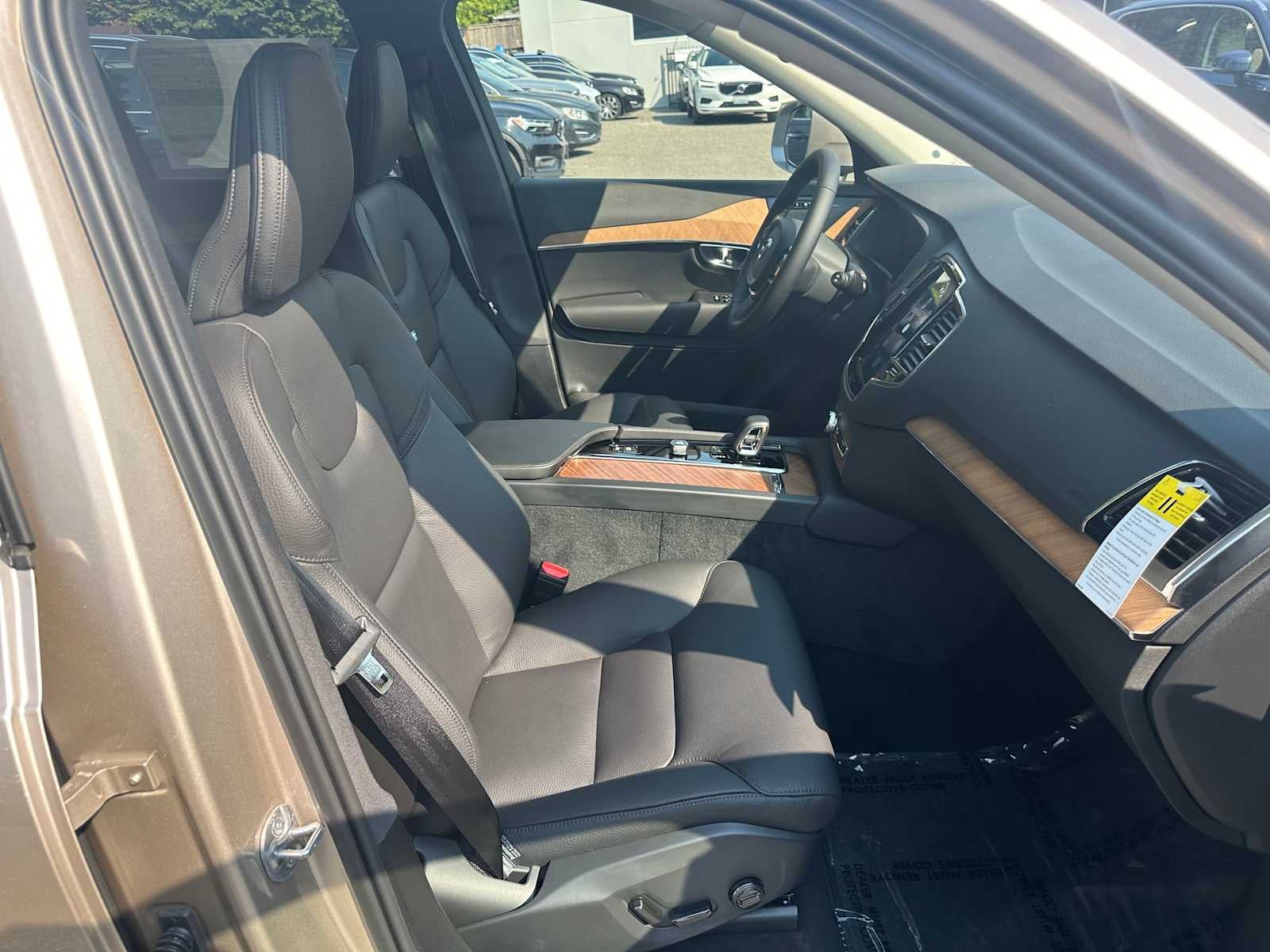 2025 Volvo XC90 Plus