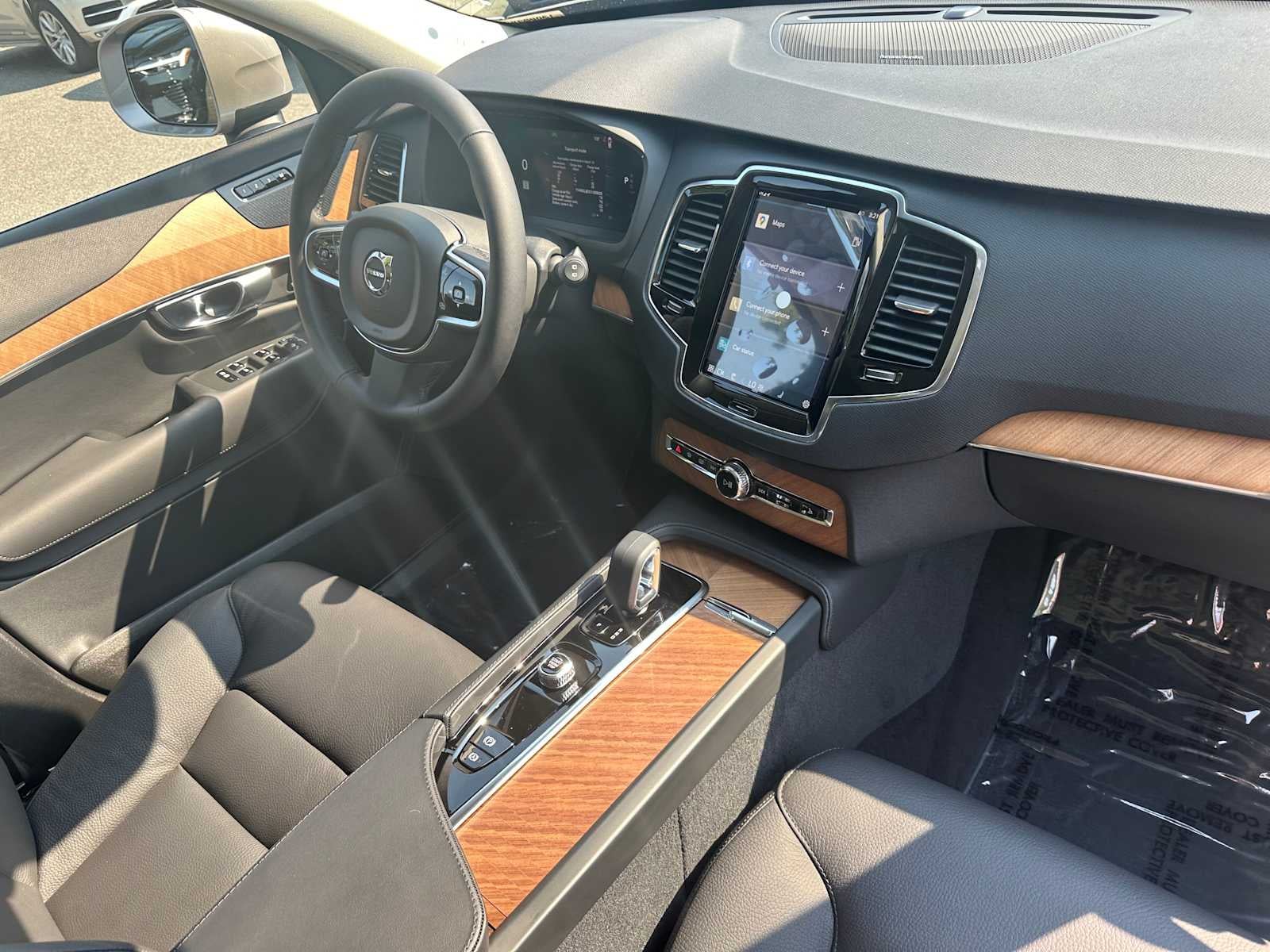 2025 Volvo XC90 Plus