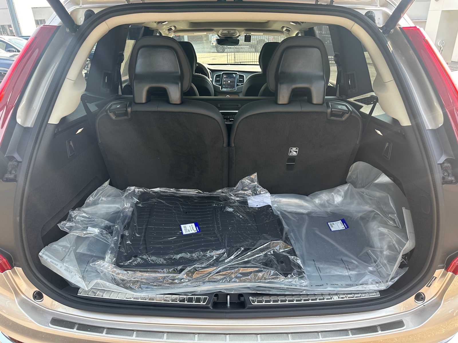 2025 Volvo XC90 Plus