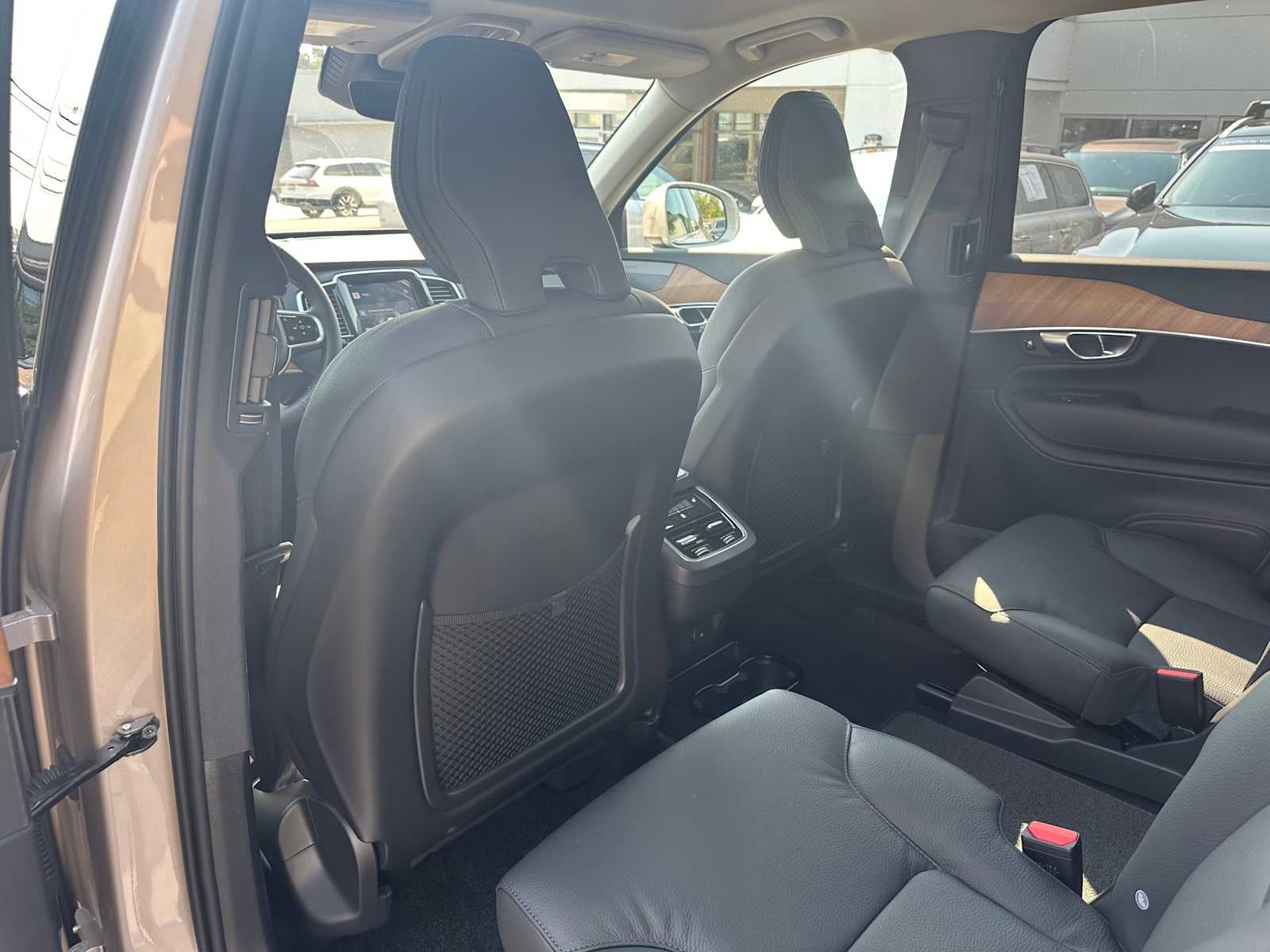 2025 Volvo XC90 Plus