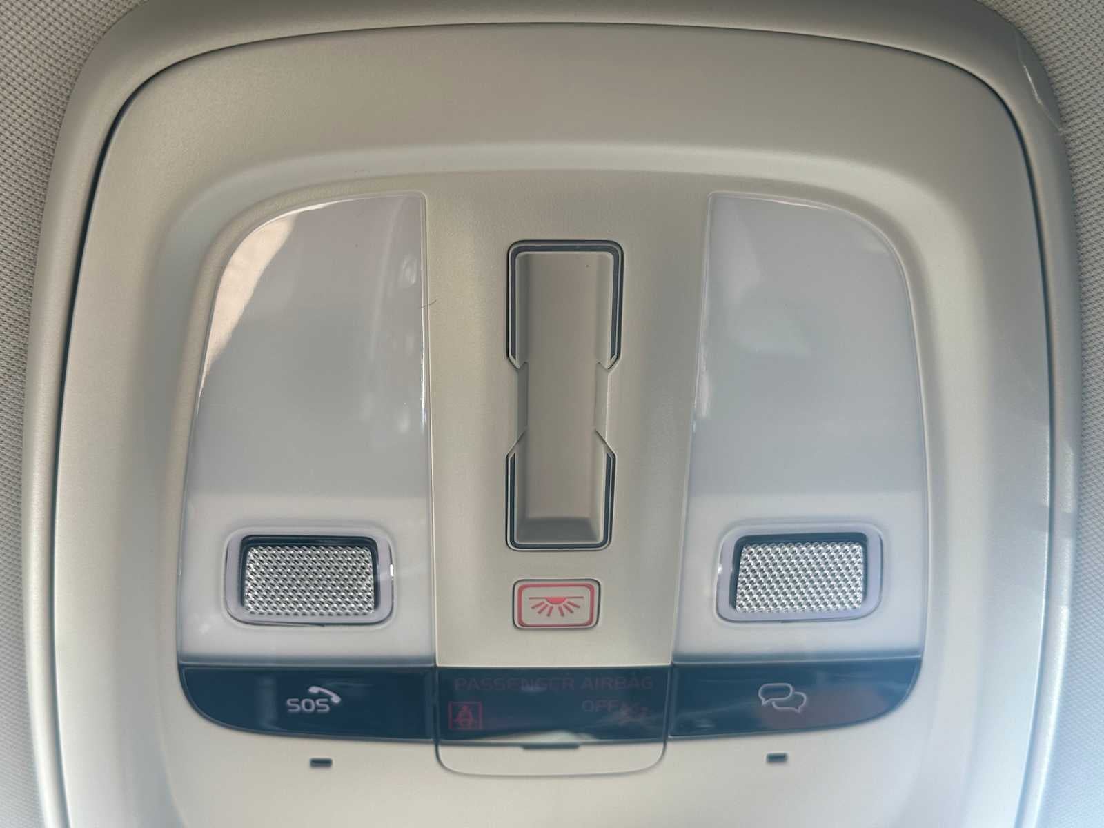 2025 Volvo XC90 Plus