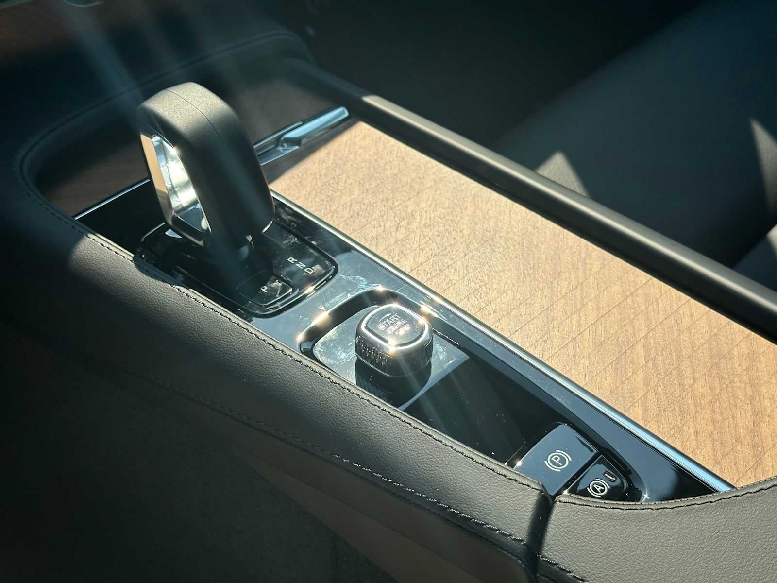 2025 Volvo XC90 Plus