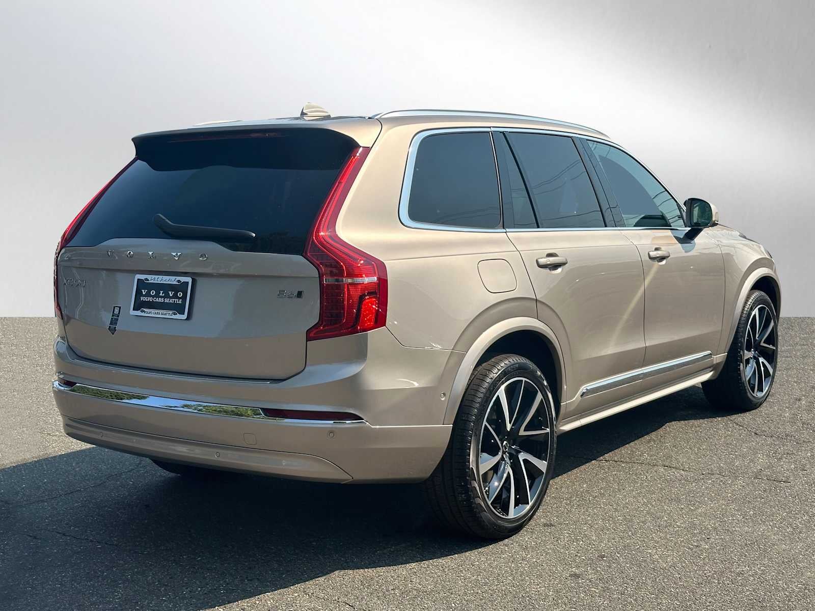 2025 Volvo XC90 Plus
