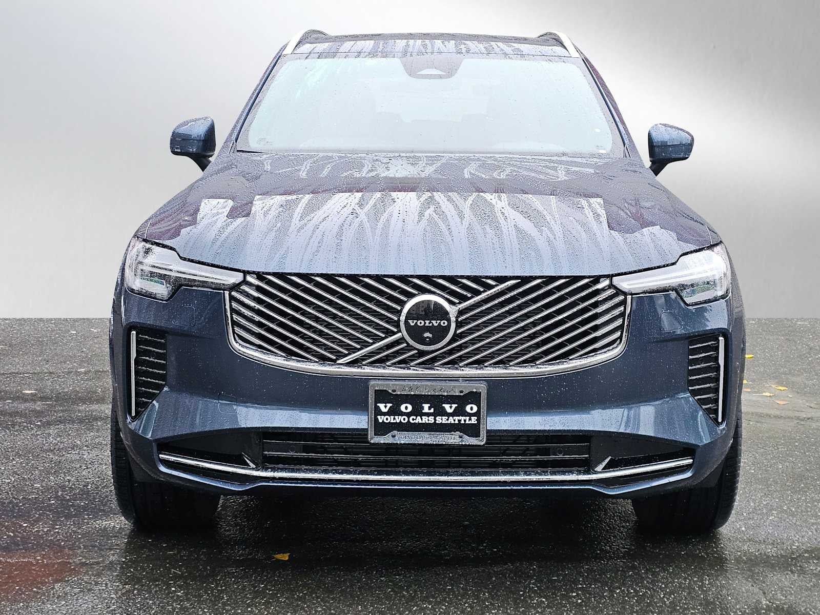 2026 Volvo XC90 Plus