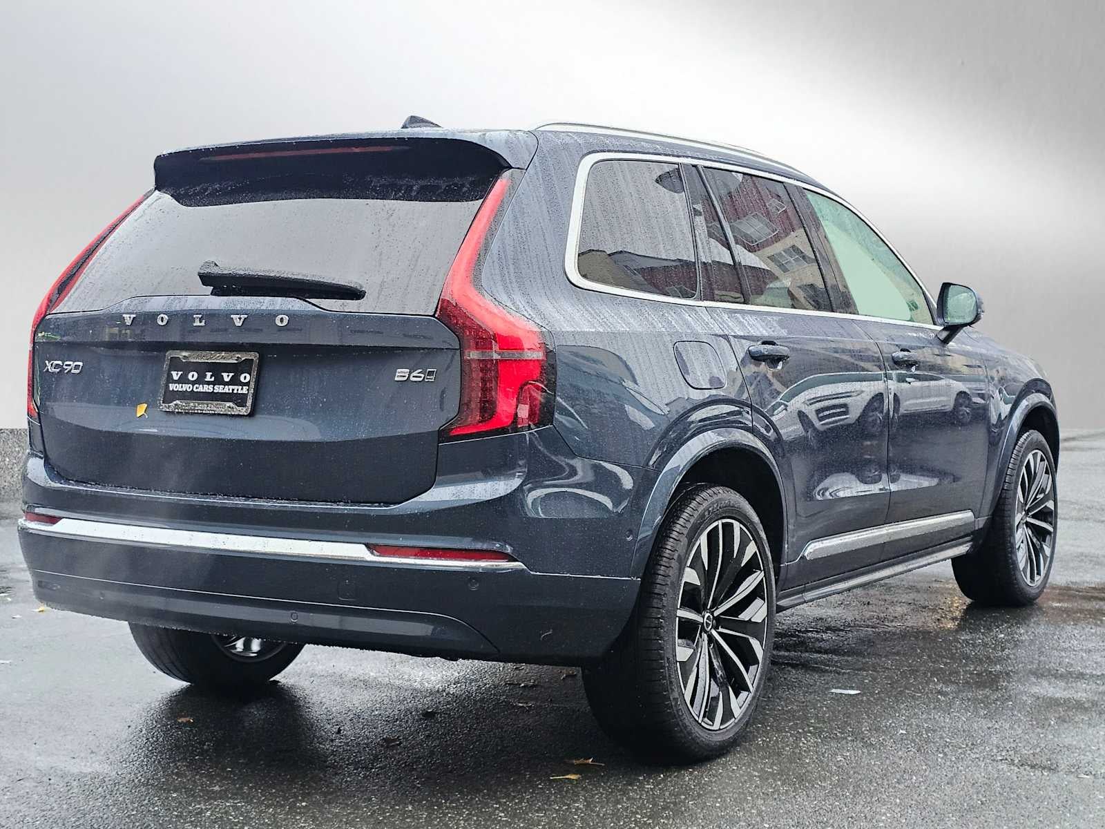 2026 Volvo XC90 Plus