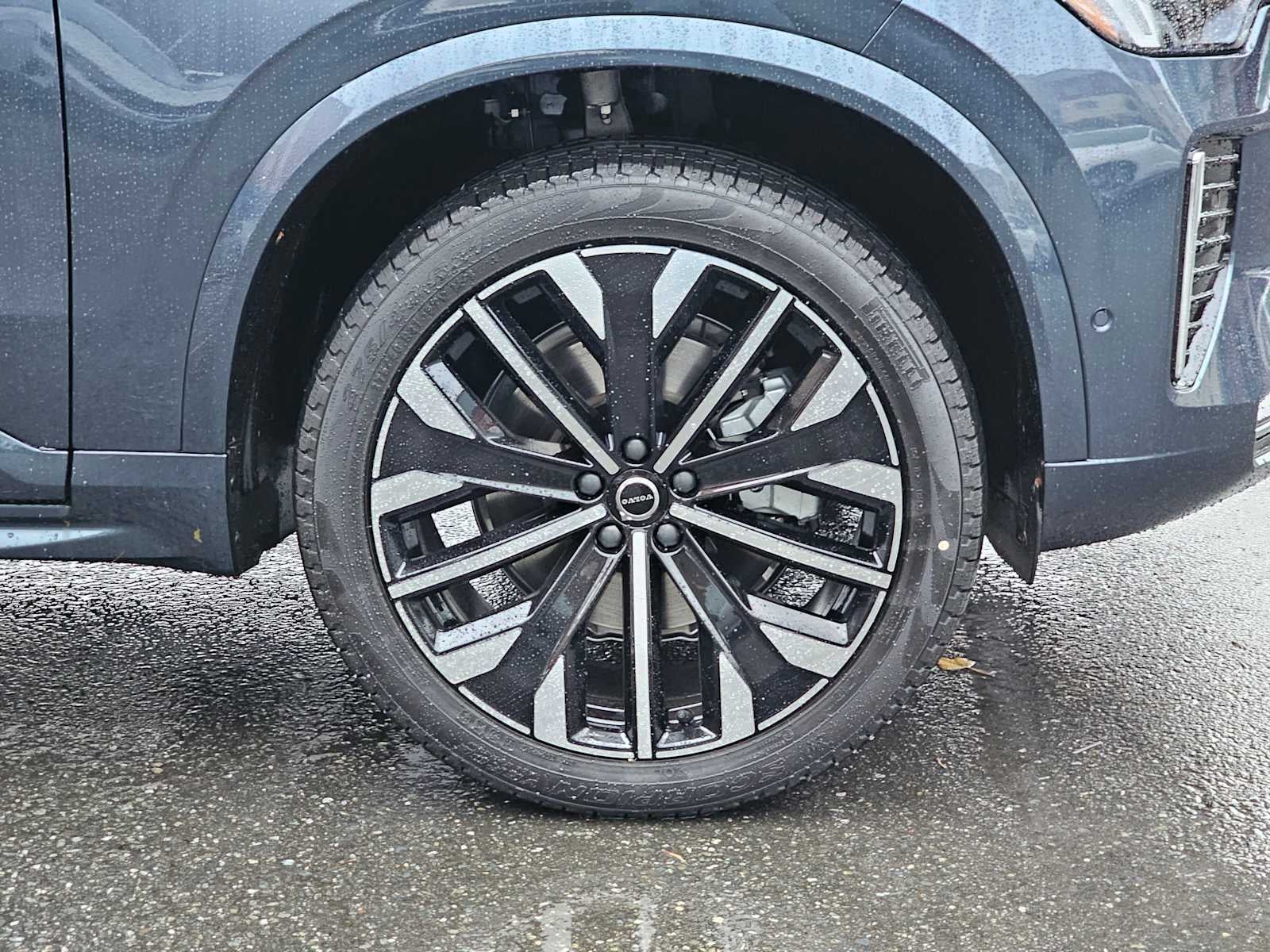 2026 Volvo XC90 Plus