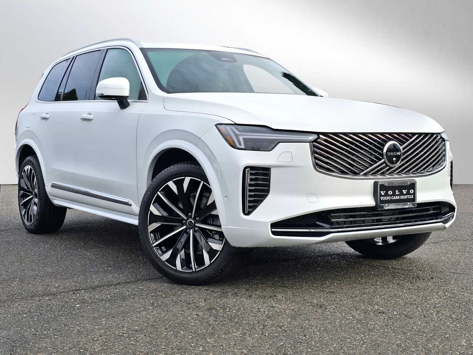 2026 Volvo XC90 Plus