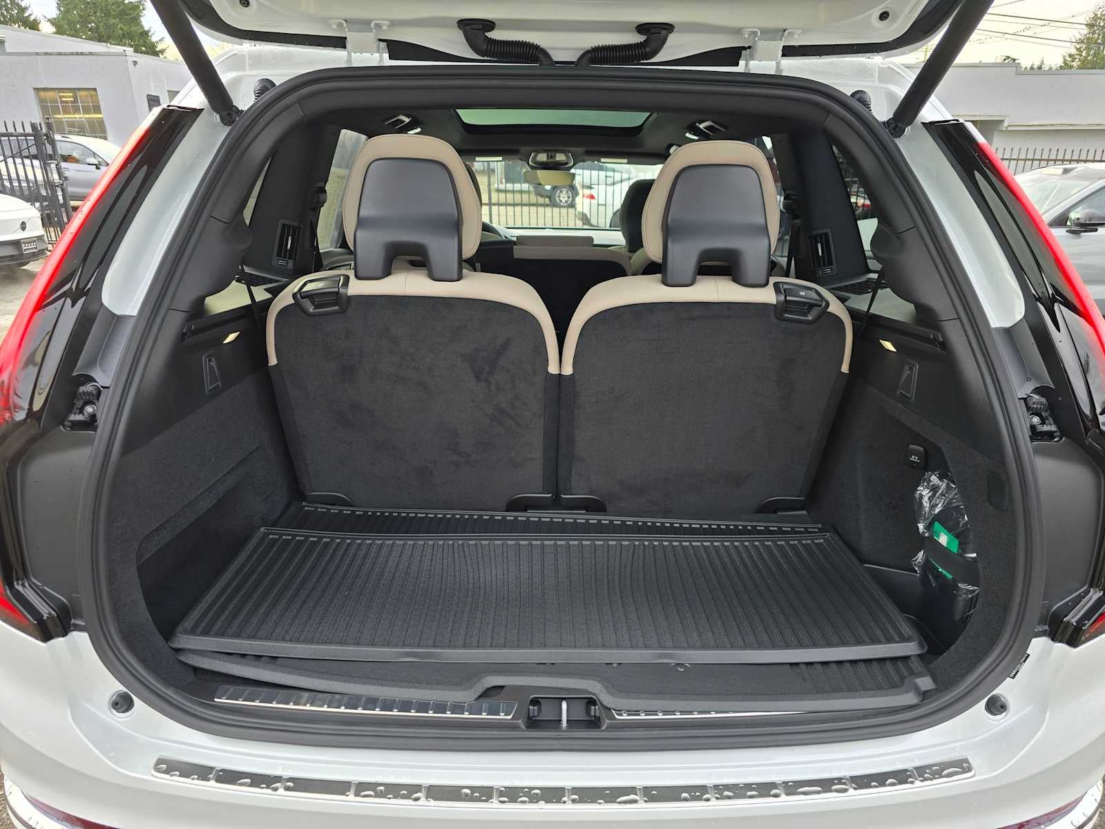 2026 Volvo XC90 Plus