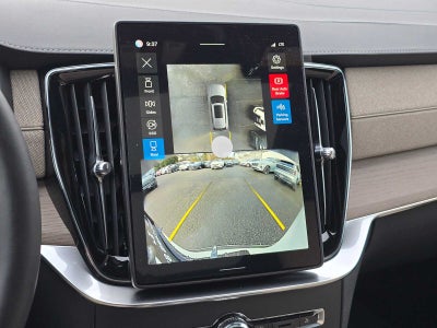 2026 Volvo XC90 Plus