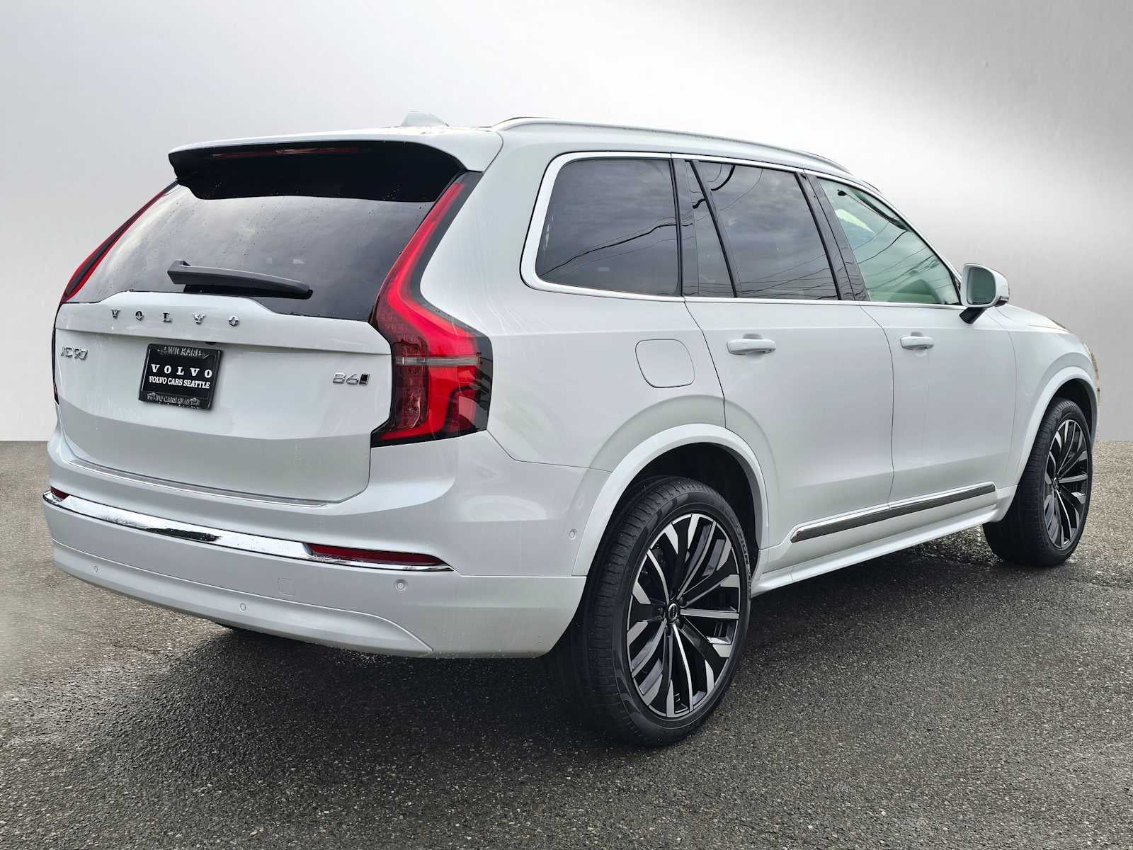 2026 Volvo XC90 Plus